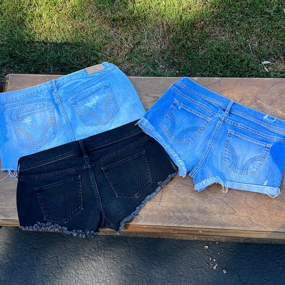 Hollister Destructed Jean shorts Bundle sz 7 (3) pairs Like New - Picture 7 of 10
